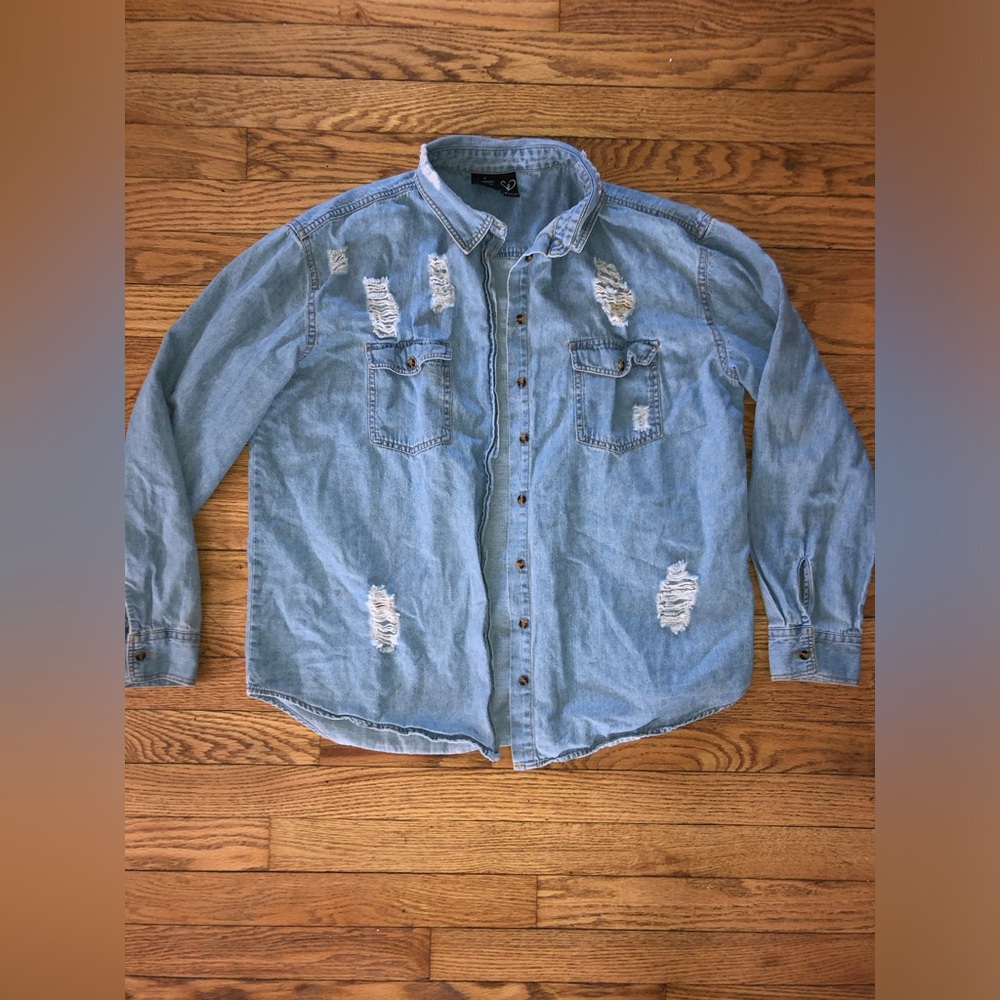Women’s Jean denim shirt jacket distressed button up - Picture 7 of 11